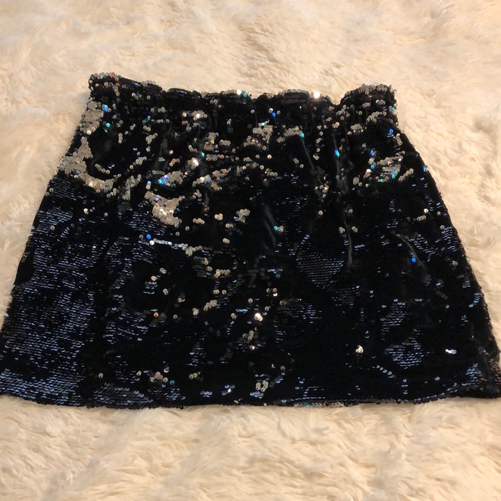 Zara black & silver sequin & velvet skirt L NWOT